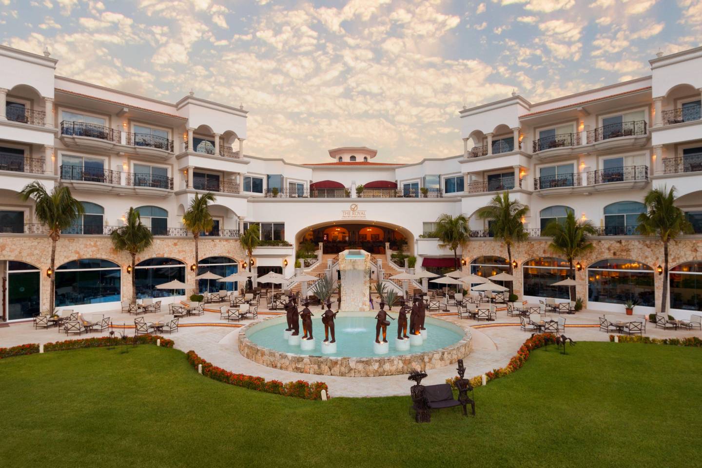 Real Resorts Multitouch Softwware